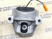 Подушка двигателя левая AUDI A4 2014 CDNB