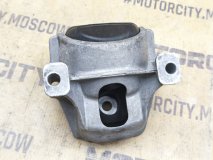 Подушка двигателя правая AUDI A4 2014 CDNB