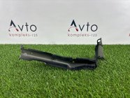 Кронштейн крыла левый передний Audi A4 B8 2011