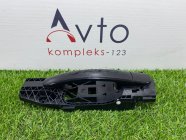 Ручка двери левая передняя Volkswagen Tiguan 5N 2010