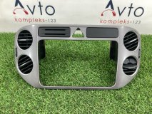 Дефлектор воздушный Volkswagen Tiguan 5N 2009 CAWB