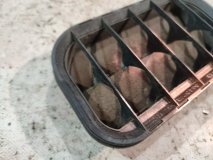 Клапан вентиляции правый задний Audi 100 4A2 1992 AAR