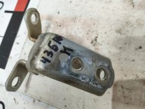 Петля двери нижняя правая задняя Toyota Highlander MCU25 2002 1MZ-FE