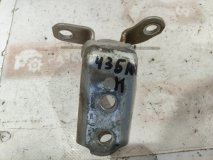 Петля двери нижняя правая задняя Toyota Highlander MCU25 2002 1MZ-FE