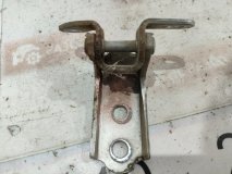 Петля двери нижняя правая задняя Toyota Highlander MCU25 2002 1MZ-FE