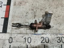 Главный цилиндр сцепления Mitsubishi Carisma DA1A 1997 4G92