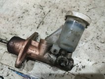 Главный цилиндр сцепления Mitsubishi Carisma DA1A 1997 4G92