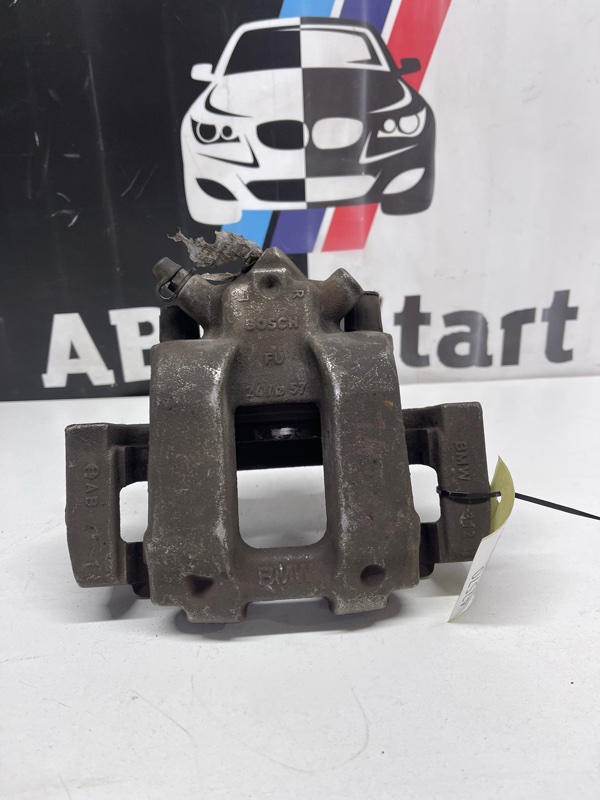 Суппорт тормозной BMW 320i F30 N20B20A перед. лев. (б/у)