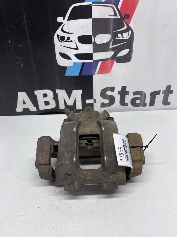 Суппорт тормозной BMW 320i F30 N20B20A перед. лев. (б/у)