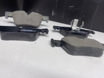 Тормозные колодки BMW 114i F20