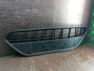 Решетка в бампер передняя Ford Focus 2008