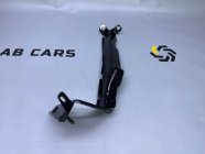 Кронштейн крыла левый передний Audi a4 b8 2009 caga 2.0 tdi