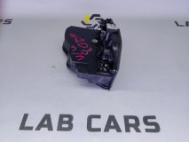 Замок двери правый передний BMW x5 e70 рестайлинг 2011 N57 N57d30a 30d