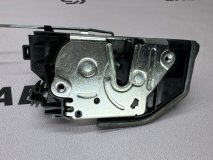 Замок двери правый передний BMW 5 F10 2010 n47n n47d20c 2.0d