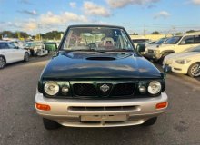 Решетка радиатора NISSAN MISTRAL R20 1997 TD27TI