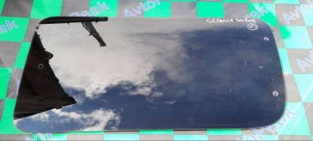 Стекло салона правое заднее TOYOTA GRANVIA KCH16