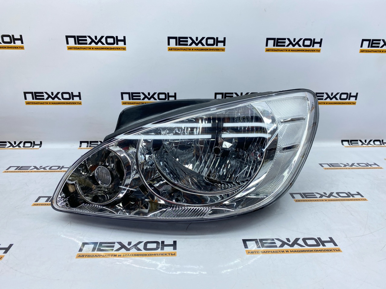 Фара (не оригинал) HYUNDAI GETZ 1 лев.