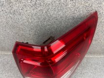 Стоп сигнал правый задний Suzuki Escudo TDA4W 2012 J24B