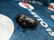 Рабочий тормозной цилиндр правый задний Toyota Sienta NCP81 2011 1NZFE