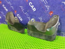 Брызговик передний TOYOTA GRAND HIACE KCH16W 2000 1KZTE Брызговик передний TOYOTA GRAND HIACE KCH16W 2000 1KZTE