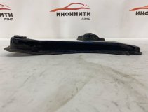 Кронштейн подрамника передний Infiniti M25 Y51 2012 VQ25HR