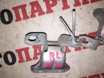 Петля двери левая задняя TOYOTA Passo KGC10 2009 1KR-FE