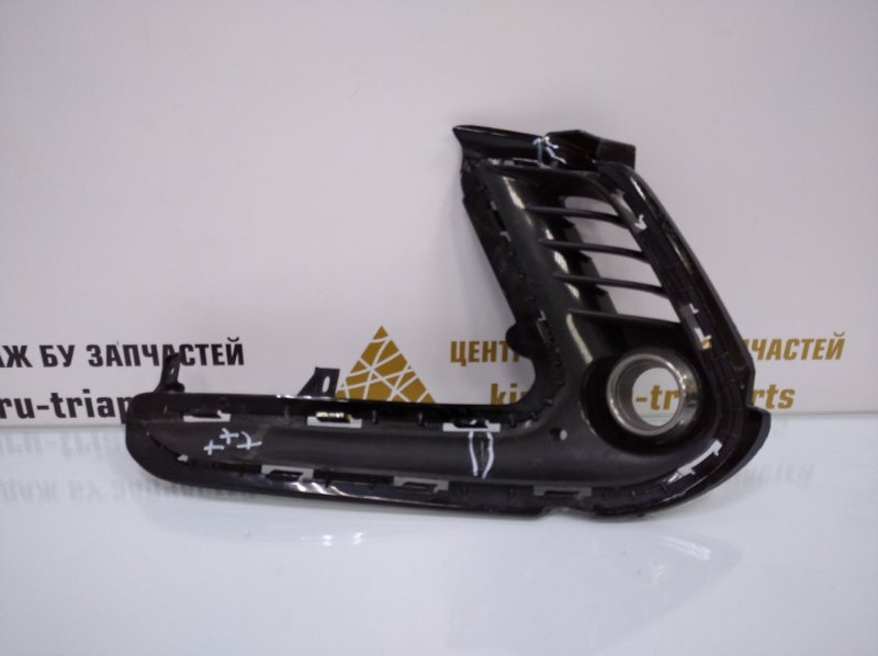 Решетка противотуманной фары Hyundai Elantra 6 AD ДО РЕСТАЙЛИНГ 2015 лев. 86563F2310 (б/у)