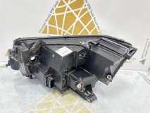 Фара правая Volkswagen Taos 1 CP1 2020-2022