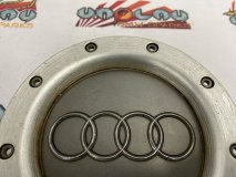 Заглушка колесного диска Audi A6 C6 4F 06.05.2009 3.0 TDI CDYA Заглушка колесного диска Audi A6 C6 4F 06.05.2009 3.0 TDI CDYA