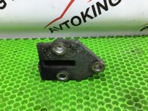 Кронштейн генератора Mazda PREMACY CP8W 2000 FPDE