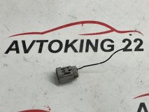 Разъём конденсатора TOYOTA FUNCARGO NCP21 2003 1NZ-FE Разъём конденсатора TOYOTA FUNCARGO NCP21 2003 1NZ-FE