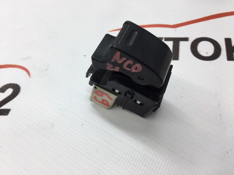 Кнопка стеклоподъемника TOYOTA FUNCARGO NCP21 1NZ-FE 2003 (б/у)