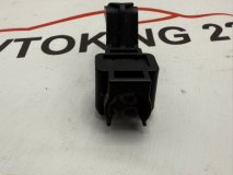 Фиксатор топливного шланга TOYOTA KLUGER V MCU20 2001 1MZ-FE