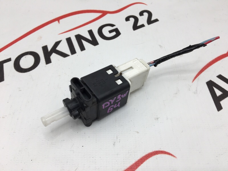 Концевик под педаль тормоза Mazda DEMIO DY3W ZJ 2005 (б/у)