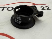 Кронштейн воздухозаборника TOYOTA VITZ NCP15 2004 2NZ-FE