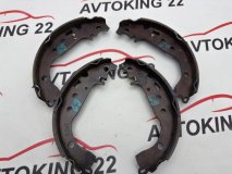Колодки тормозные барабанные задние TOYOTA FUNCARGO NCP21 2003 1NZ-FE