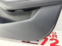 Обшивка двери правая передняя Mazda 3 BP 2022 PE