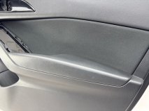 Обшивка двери правая передняя Mazda Axela BM 2015 P5