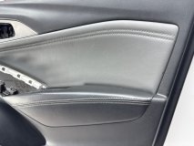 Обшивка двери правая передняя Mazda СХ-3 DK 2018 PE