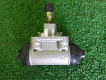 Рабочий тормозной цилиндр задний NISSAN SUNNY B13