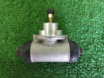 Рабочий тормозной цилиндр задний NISSAN SUNNY B13