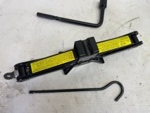 Домкрат Omoda C5 2023