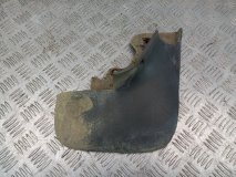 Брызговик Nissan Mistral R20 1997 2.7 TD27 Брызговик Nissan Mistral R20 1997 2.7 TD27