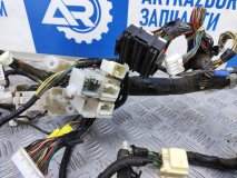 Проводка (коса) подпанельная Pontiac Vibe 2003 1.8 1ZZ-FE (LV6) 130 л.с