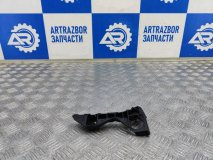 Кронштейн переднего бампера правый Pontiac Vibe 2003 1.8 1ZZ-FE (LV6) 130 л.с