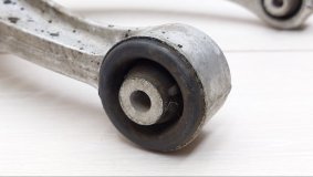 Рычаг подвески верхний передний BMW 5 series F10 2011 N47D20C