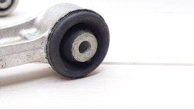 Рычаг подвески верхний передний BMW 5 series F10 2011 N47D20C