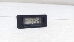 Плафон подсветки номера BMW 5 series F10 2017 B47D20A Плафон подсветки номера BMW 5 series F10 2017 B47D20A