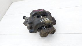 Суппорт тормозной правый передний BMW 3 - Series F30 2015 N47