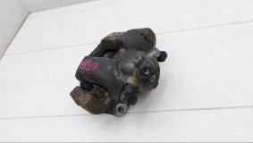 Суппорт тормозной правый передний BMW 3 - Series F30 2015 N47